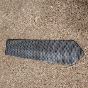 Silver tie